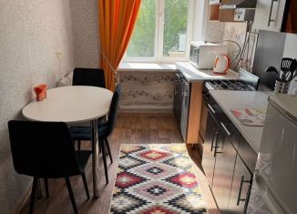 Сдаю в аренду двухкомнатную квартиру, 52 м2, Елец, улица Вермишева, 19А