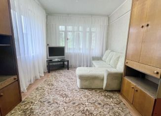 Продается двухкомнатная квартира, 45.5 м2, Новомосковск, улица Дружбы, 11