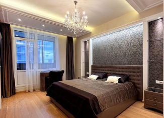 Сдача в аренду 3-комнатной квартиры, 90 м2, Санкт-Петербург, улица Адмирала Коновалова, 2-4, метро Проспект Ветеранов