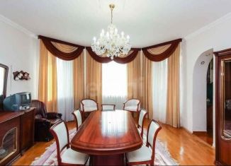 Продаю 4-комнатную квартиру, 211 м2, Тюменская область, Советская улица, 55