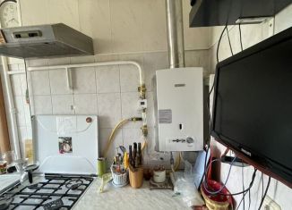 Сдам в аренду 3-ком. квартиру, 65 м2, Бор, Кооперативная улица, 6