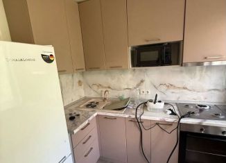 Сдам двухкомнатную квартиру, 40 м2, Сочи, улица Голубые Дали, 61, микрорайон Голубые Дали