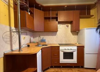 2-комнатная квартира на продажу, 52 м2, Старый Оскол, микрорайон Северный, 28