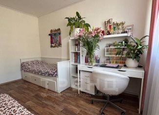 Продаю 2-ком. квартиру, 45.9 м2, Санкт-Петербург, улица Тамбасова, 8к4, метро Проспект Ветеранов