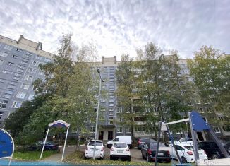 3-ком. квартира на продажу, 58.5 м2, Санкт-Петербург, проспект Художников, 3к1, метро Удельная