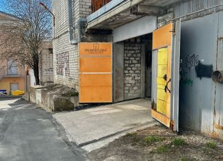 Продаю гараж, 30 м2, Карелия, улица Германа Титова, 3