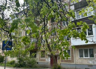 Продается 2-ком. квартира, 45 м2, Псковская область, Народная улица, 43