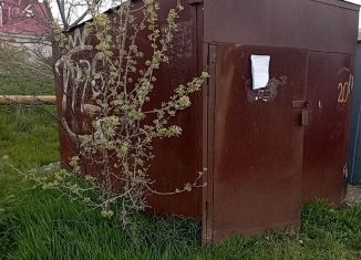 Продаю гараж, поселок городского типа Приморский, улица 1 Мая