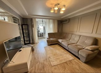 Продается трехкомнатная квартира, 90.4 м2, Тамбов, Мичуринская улица, 2А