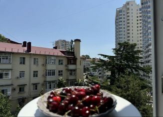 Продам 2-ком. квартиру, 60 м2, Сочи, Дагомысская улица, 4, микрорайон Ареда