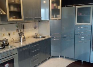 Продаю 3-ком. квартиру, 120 м2, Гусь-Хрустальный, улица Карла Маркса, 58А