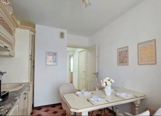 2-комнатная квартира на продажу, 77 м2, Сириус