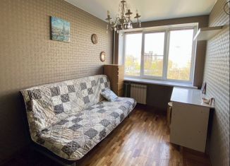 Сдается в аренду трехкомнатная квартира, 72.3 м2, Санкт-Петербург, бульвар Новаторов, метро Проспект Ветеранов