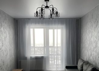 Сдается в аренду двухкомнатная квартира, 55 м2, Обь, Октябрьская улица, 5