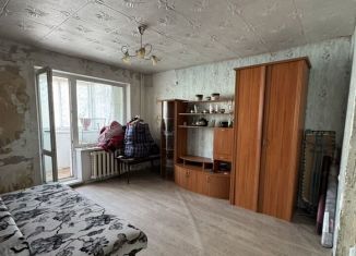 Продам 2-ком. квартиру, 36.4 м2, Биробиджан, Набережная улица, 18Б