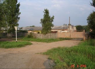 Продаю помещение свободного назначения, 1653 м2, село Сюмси, улица 50 лет Победы, 11