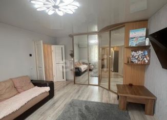 Продаю 2-комнатную квартиру, 42.4 м2, Екатеринбург, Ленинский район, улица Начдива Онуфриева, 28