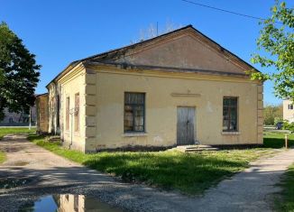 Продается помещение свободного назначения, 296 м2, Крымск, Привокзальная улица, 31