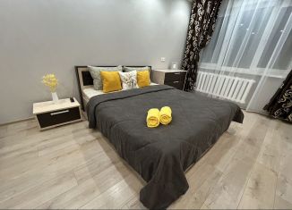 Сдам 2-ком. квартиру, 47 м2, Калуга, улица Суворова, 86