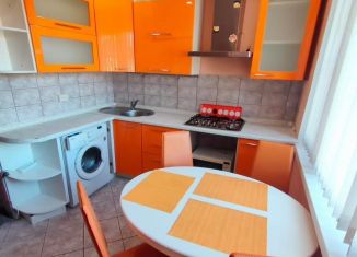 Аренда двухкомнатной квартиры, 54 м2, Сочи, улица Роз, 56, микрорайон Центральный