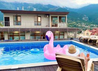 Дом в аренду, 300 м2, Крым