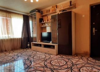 Продаю 3-ком. квартиру, 60 м2, Краснодар, улица Селезнёва, 80, микрорайон Черемушки