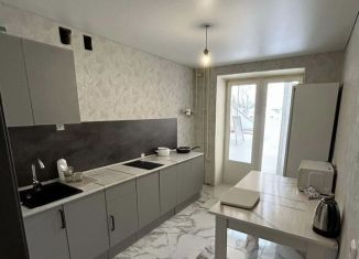 Продаю 2-ком. квартиру, 50.8 м2, Туймазы, улица Комарова, 36