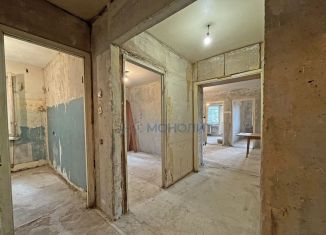 Продам 4-комнатную квартиру, 58.2 м2, Нижний Новгород, улица Надежды Сусловой, 2к4, метро Горьковская