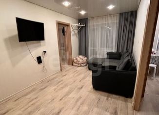 Продам двухкомнатную квартиру, 42.8 м2, Тобольск, микрорайон Южный, 1