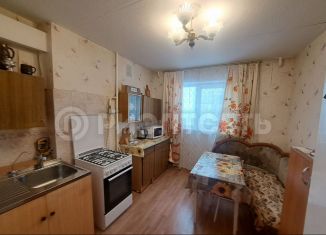 Продается 3-комнатная квартира, 59 м2, Мурманск, улица Ломоносова, 12