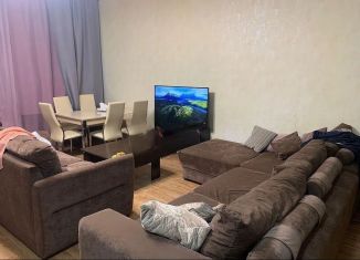 2-комнатная квартира на продажу, 59.5 м2, Малоярославец, улица Медвежья Поляна, 1к2