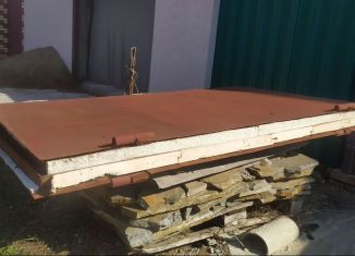 Продается гараж, поселок городского типа Стройкерамика, улица Тополей