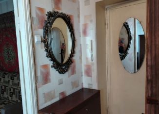 Сдам в аренду 3-комнатную квартиру, 63 м2, Обь, улица ЖКО Аэропорта, 24