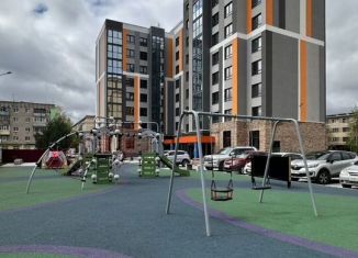 Продаю 2-ком. квартиру, 52.8 м2, Кострома, улица Димитрова, 17