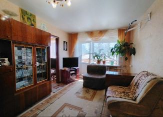 Продается 2-комнатная квартира, 42.6 м2, Бор, улица Чугунова, 3