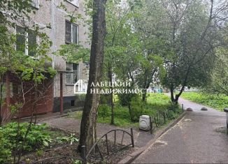 1-комнатная квартира на продажу, 30.2 м2, Санкт-Петербург, метро Елизаровская, проспект Большевиков, 49к1