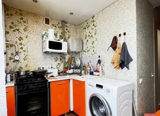 Продам 4-комнатную квартиру, 67.8 м2, Дзержинск, проспект Циолковского, 47