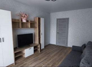 Сдам в аренду 2-ком. квартиру, 60 м2, Воронеж, улица 9 Января, 68/1к2, ЖК Современник