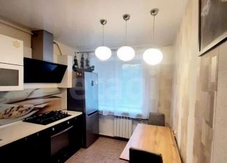 Сдам 2-ком. квартиру, 47.4 м2, Кириши, Ленинградская улица, 7