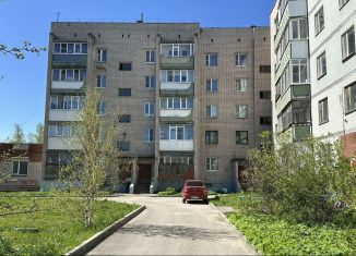Продаю 2-ком. квартиру, 51.4 м2, Сокол, Советская улица, 72