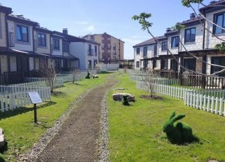 Продам четырехкомнатную квартиру, 80 м2, посёлок Октябрьский, Ясная улица, 10/3