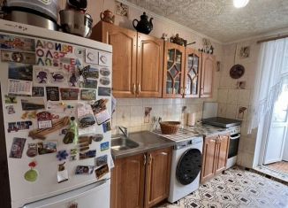 Продажа двухкомнатной квартиры, 52 м2, Алупка, Западная улица, 15