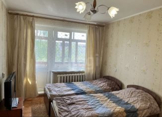 Сдача в аренду двухкомнатной квартиры, 47.5 м2, Кириши, проспект Героев, 27