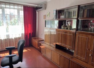 Продам 1-ком. квартиру, 46 м2, Ставрополь, микрорайон № 16, Пригородная улица, 213