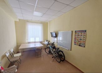 Продаю помещение свободного назначения, 38.4 м2, Белорецк, улица Карла Маркса, 55