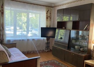 Продаю 1-ком. квартиру, 32 м2, Елабуга, улица Матросова, 19