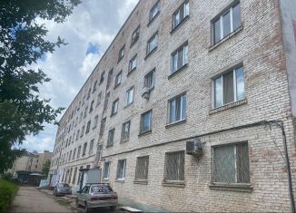 Комната на продажу, 12.6 м2, Октябрьский, улица Луначарского, 2