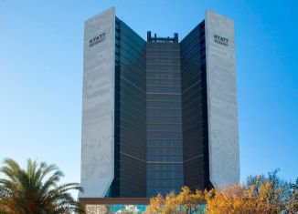 Продажа квартиры студии, 38 м2, Сочи, улица Орджоникидзе, 17, микрорайон Центральный