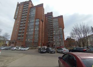 Продается 3-ком. квартира, 63 м2, Череповец, Первомайская улица, 42