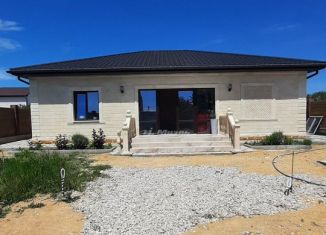 Продам дом, 103 м2, поселок городского типа Николаевка, Абрикосовая улица, 31